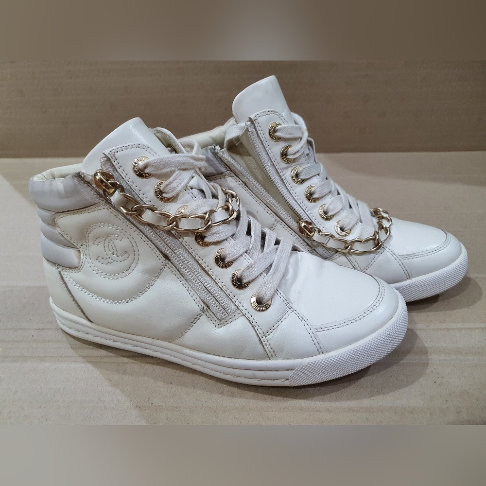 Chanel Trainer High Top Chain Sneaker EU35 (max for cozy 22-22.5cm foot)